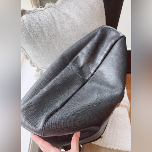 TIFFANY & Co. Blair Black Leather Tote Bag - Picture 9 of 16